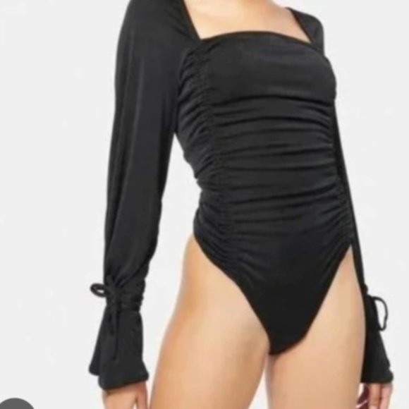 Intimately Free People Rouched Bodysuit in black sz small - Picture 4 of 9
